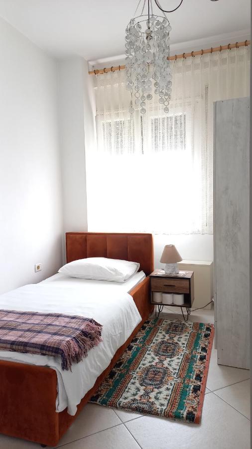 Isabel Rooms Тирана Экстерьер фото